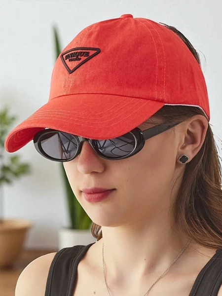 Royalfashion Бейсболна шапка с кръпка Flash Cap