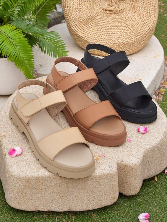 Royalfashion Дамски сандали с по-дебела подметка Otvanna