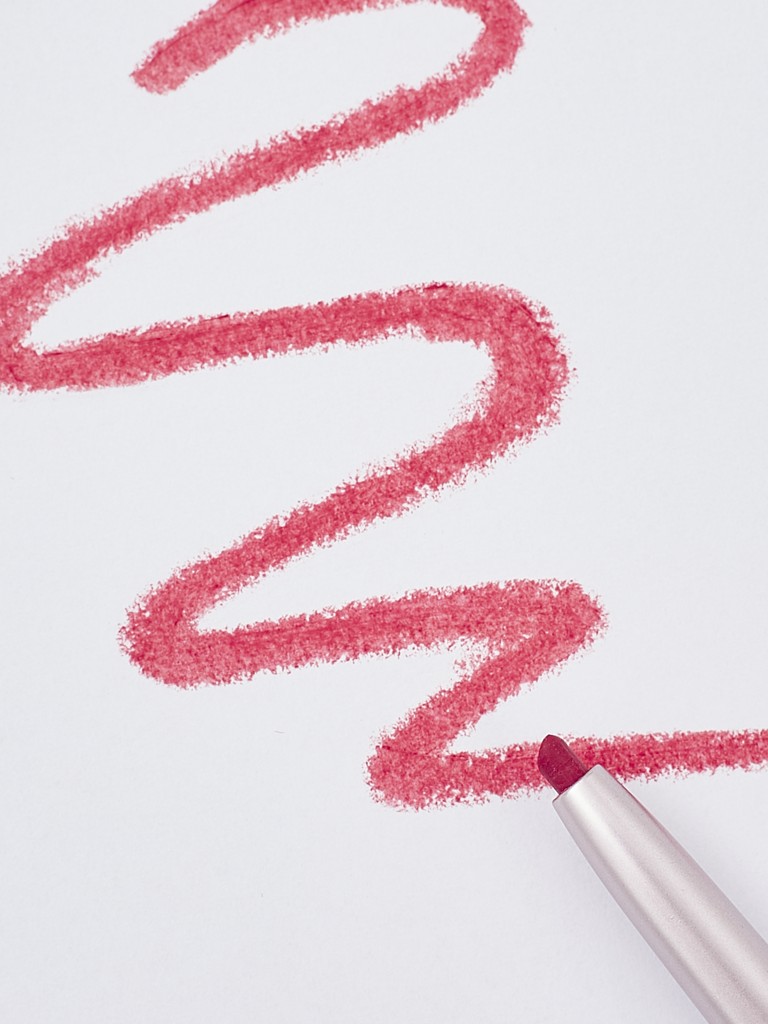 Молив за устни в цвят Beige Marshmallow