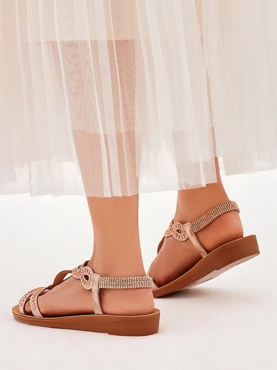 Royalfashion Дамски сандали с декоративни каишки Lola Grace