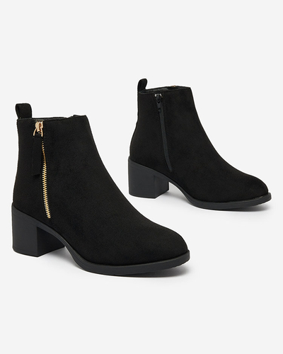 Royalfashion Черни дамски ботуши с нисък ток от еко велур Rejerry