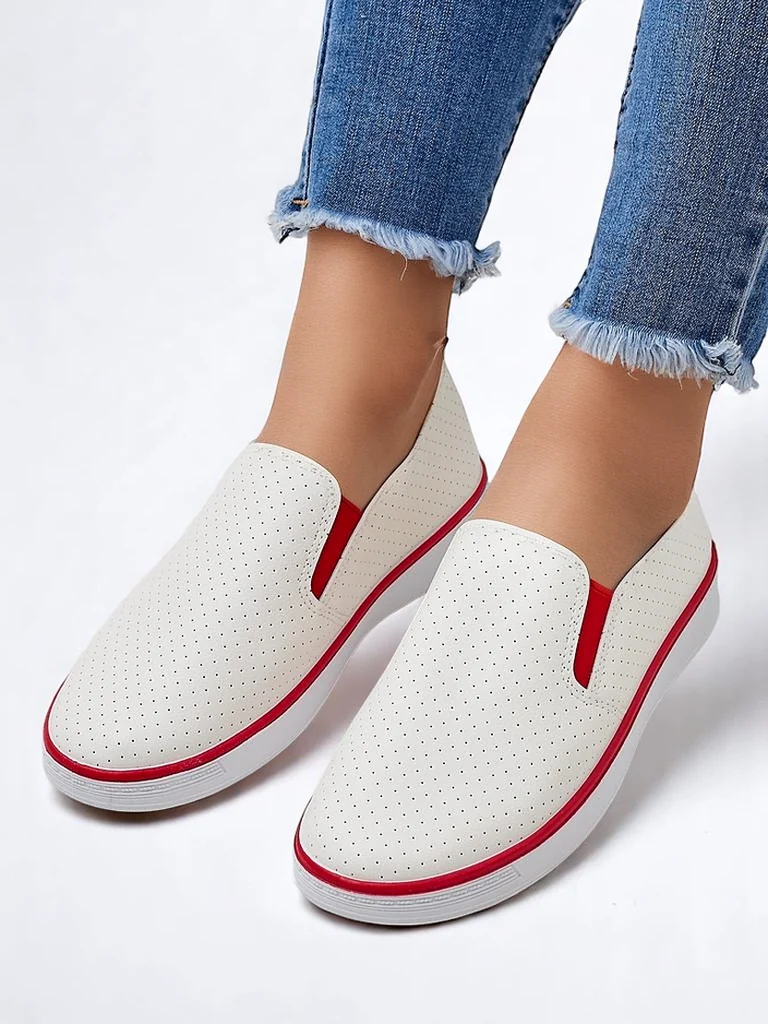 Royalfashion Жени перфорирани обувки за слизане Kassias