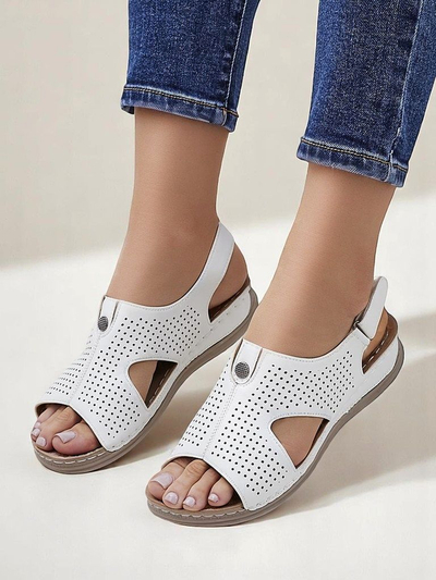 Royalfashion Дамски ажурни сандали Leminni