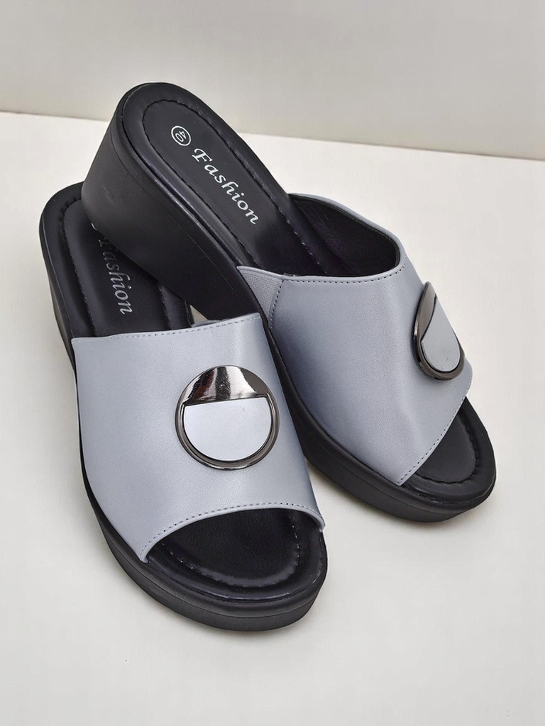 Royalfashion Дамски сандали на платформа Elira