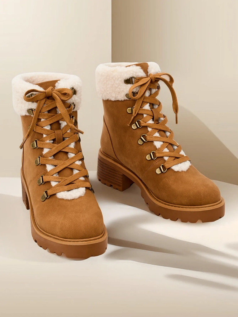 Дамски ботуши Trapper на Royalfashion Sawoli