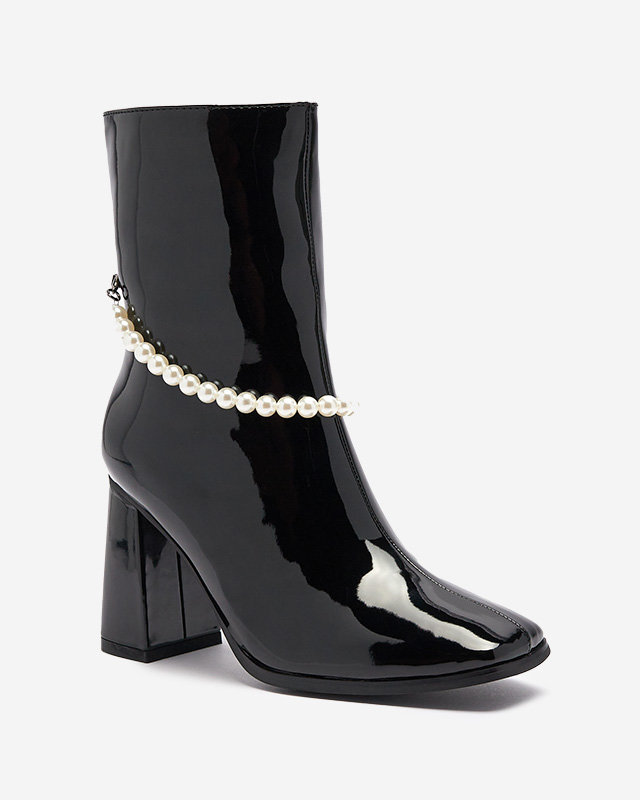 Черни лакирани дамски ботуши на висок ток Rassla- Обувки