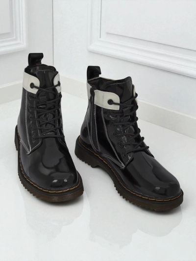 Дамски боти Perseida Nero от екологична патентна кожа, с връзки