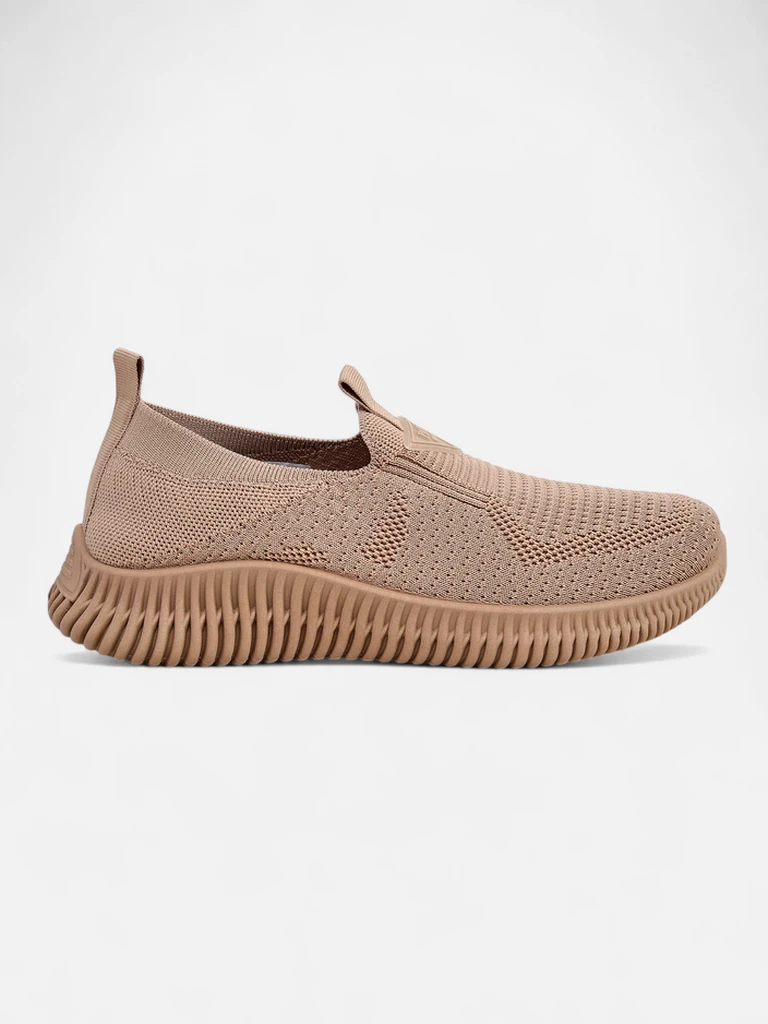 Royalfashion Дамски спортни обувки Serra, тип slip-on, от текстил