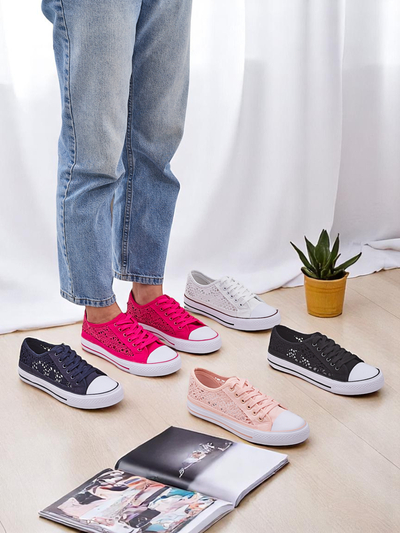 Дамски кецове Callista Fuksja - лека тъкан, равна подметка 2,5 см