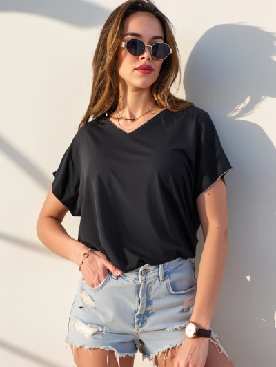 Royalfashion Вискозна дамска блуза с къс ръкав и блестящ завършек