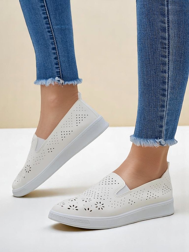 Royalfashion Ажурни дамски обувки без връзки Mayla