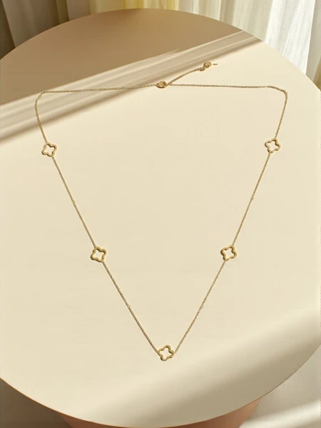 Колие Lira Lariat с мотив детелина