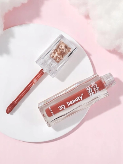 Червило в цвят Пухкаво Розово Дърво