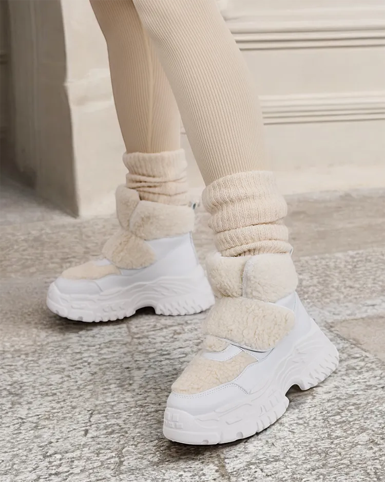 Royalfashion Дамски ботуши за сняг с овча кожа Segulla