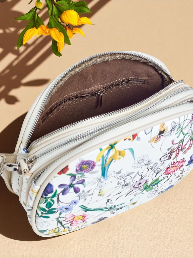 Royalfashion Малка дамска чанта от еко кожа Floriana