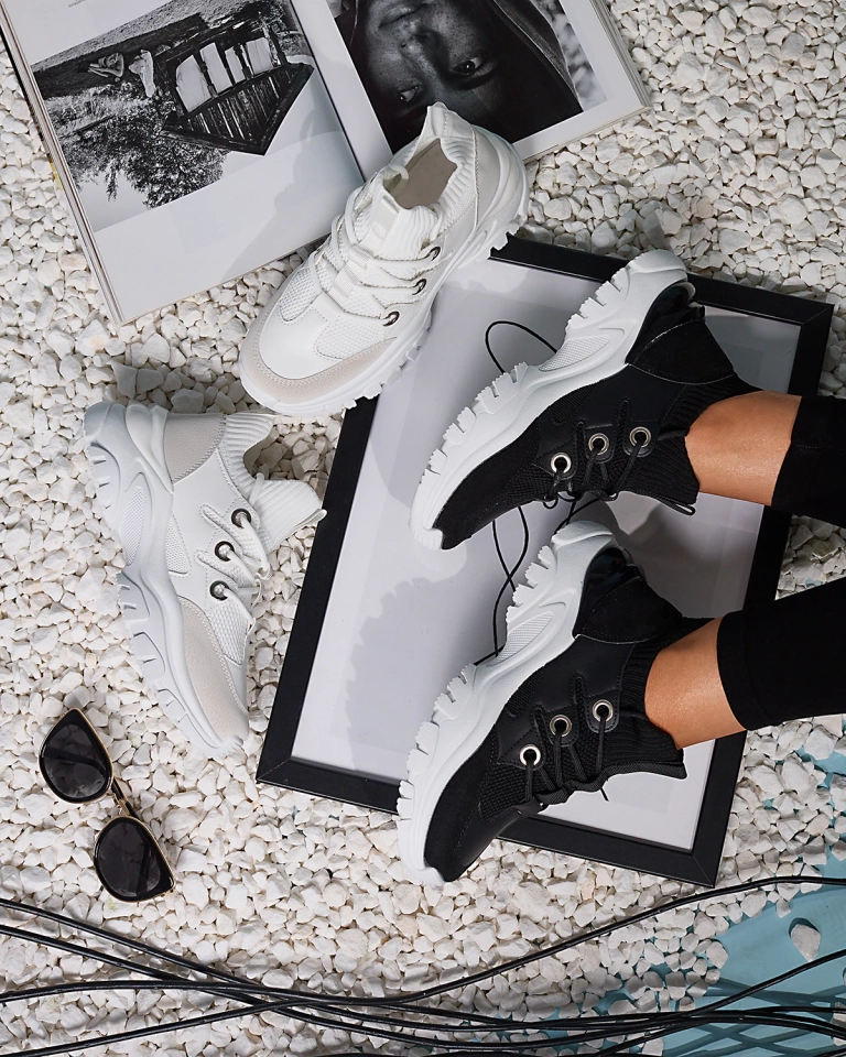 Дамски спортни маратонки в черно Hasola- Footwear