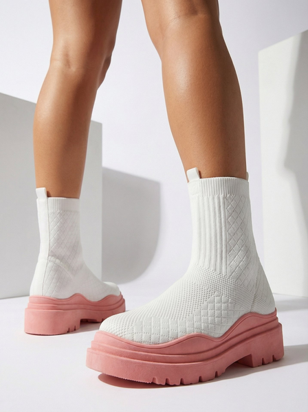 Biało-różowe botki damskie na płaskim obcasie Seritis - Obuwie