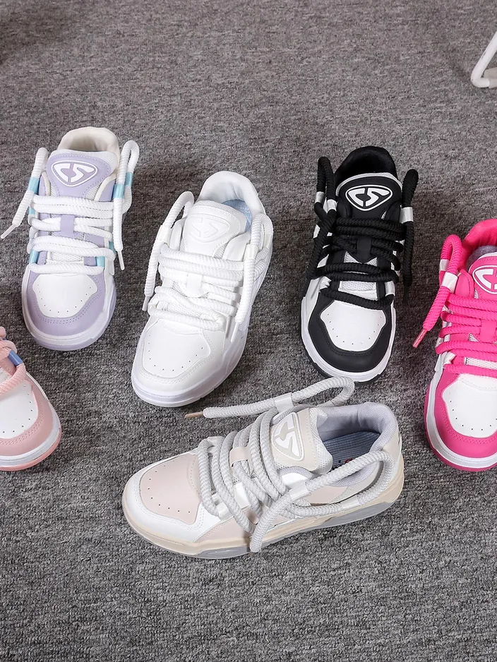 Royalfashion дамски спортни маратонки с декоративни връзки Clesiv