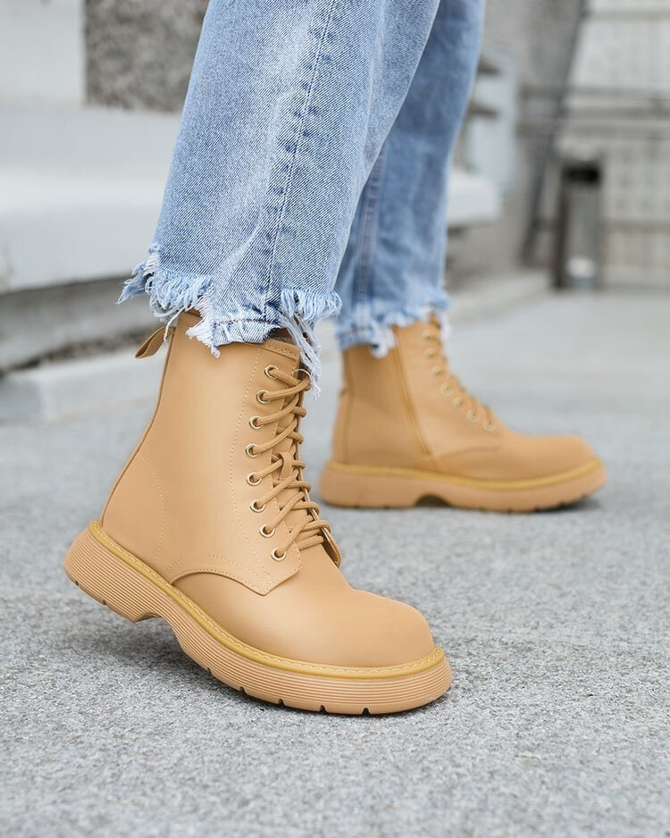 Royalfashion Матови светлокафяви дамски ботуши Kucillo