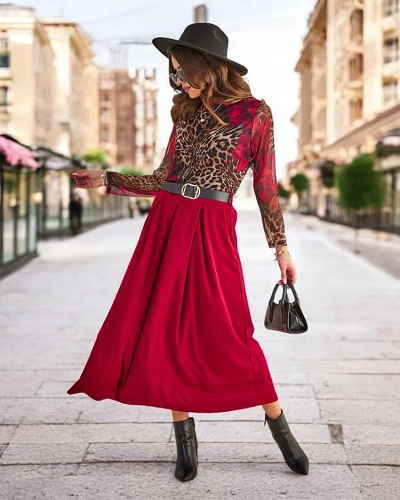 Дамска миди пола на Royalfashion