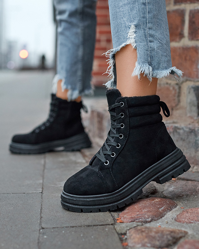 Дамски изолирани ботуши тип "трапер" в черен цвят Tivica - Обувки