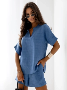 Дълбоко синьо небе