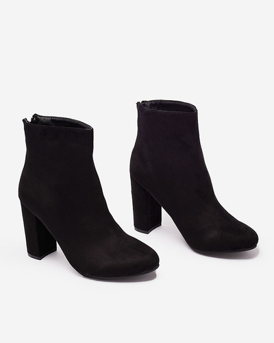 Royalfashion Черни дамски ботуши Reirasa