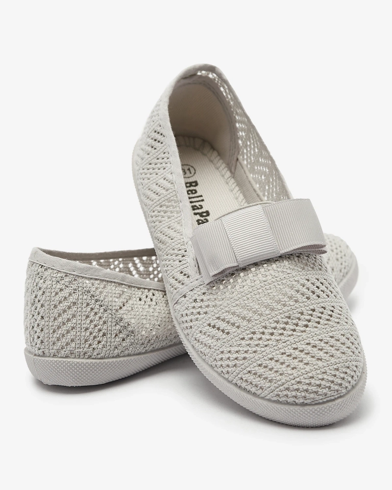 Маратонки с панделка за момичета в светлосиво Lolisa - Обувки