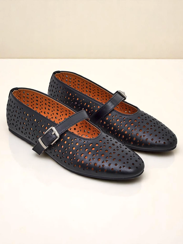 Mary Jane Perseida - черни балеринки Royalfashion от еко кожа с бадемов нос