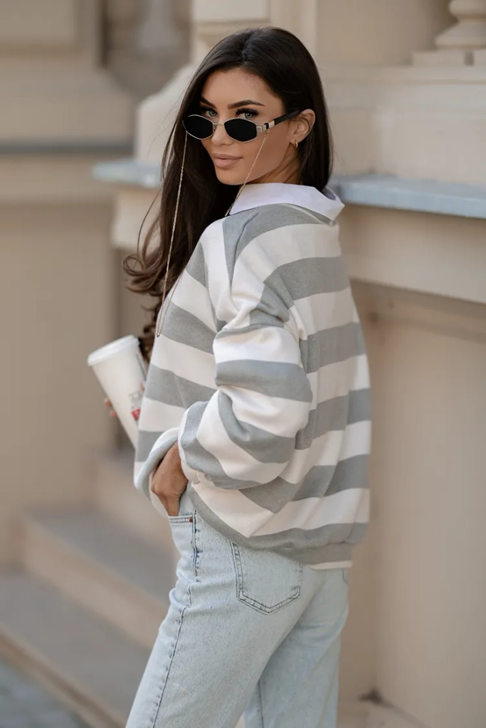 Royalfashion Тънък дамски пуловер на райета