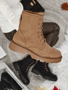 светлокафяв