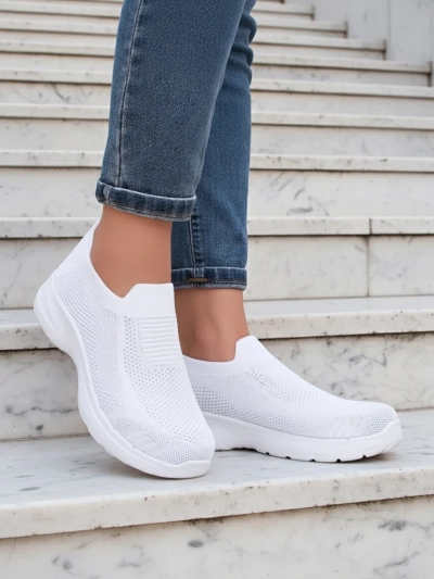 Бели Дамски Сникърси Slip-On Aura Bianca - Леки и Дишащи за Лятото и Пролетта