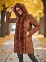 светлокафяв