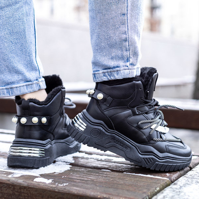 Czarne sneakersy z ociepleniem Pommie - Obuwie