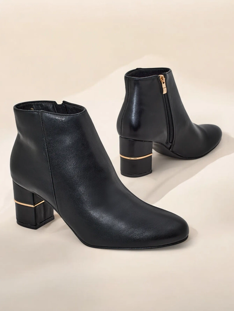 Дамски боти с платформа RoyalFashion Afennor