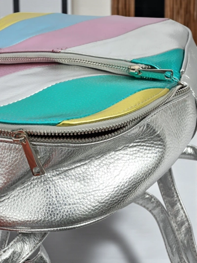 Royalfashion Дамска раница от еко кожа с райета Metallic Stripes