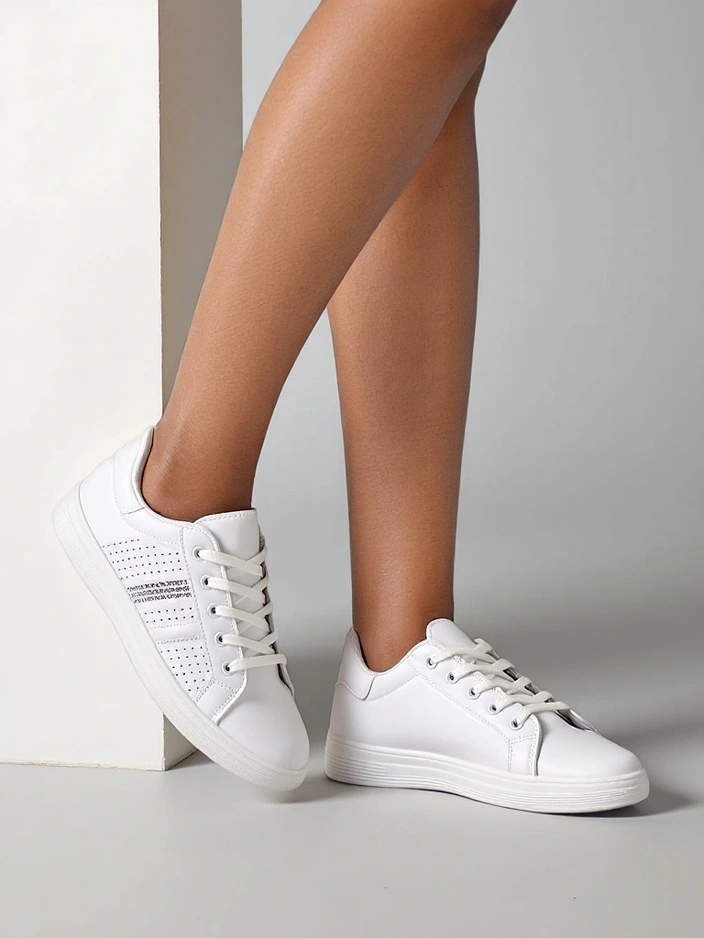 Royalfashion Дамски ажурни маратонки Fortay