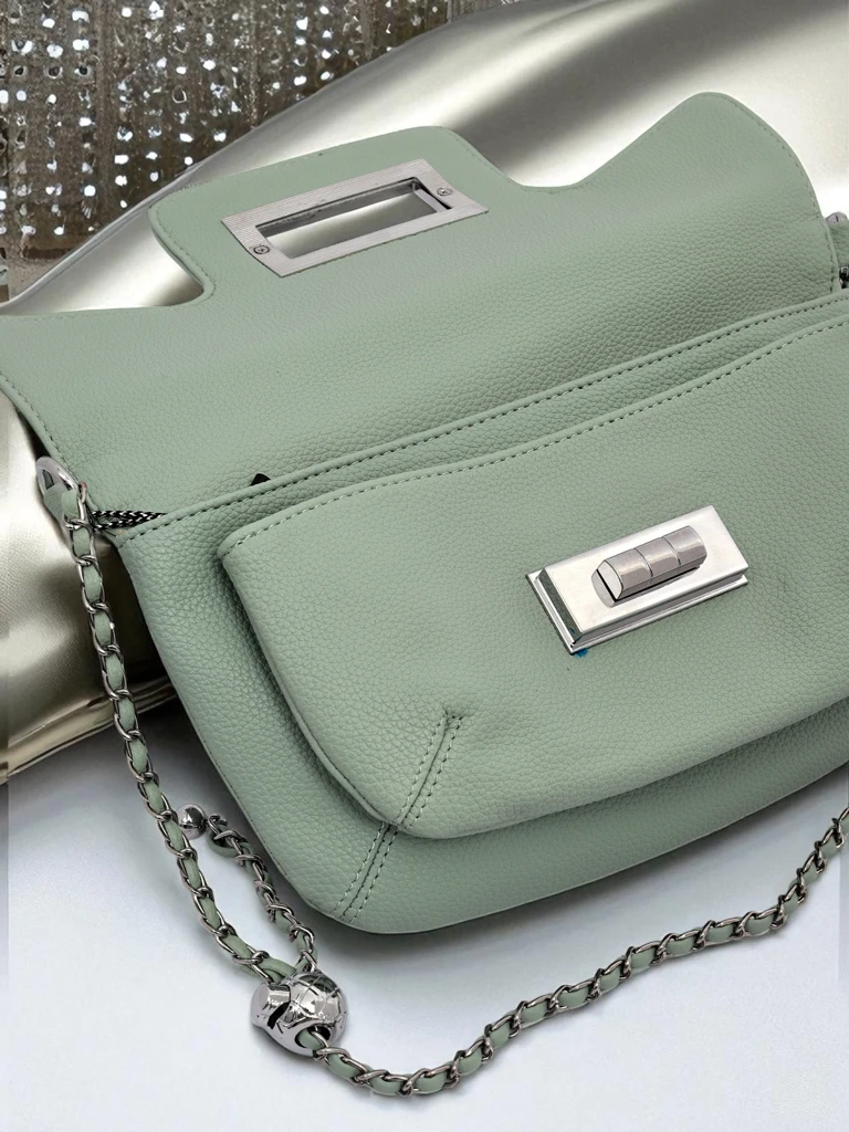 Royalfashion Дамска чантичка тип плик Aurelia Classico