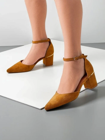 Роялфешън дамски обувки с нисък ток Caelda