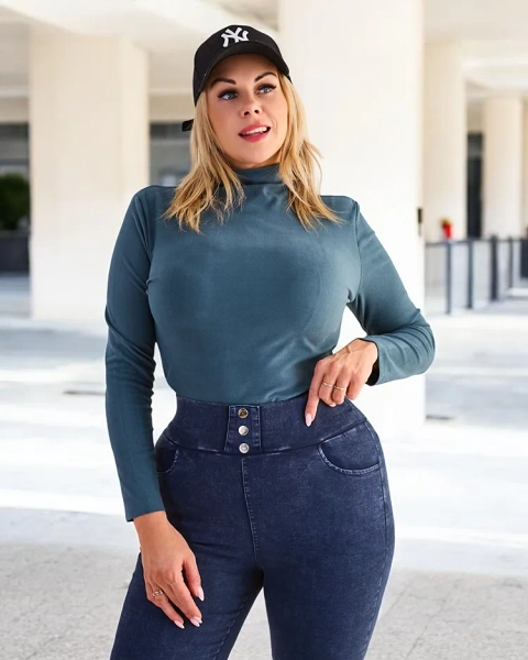 Зелен пуловер с висока яка - Облекло