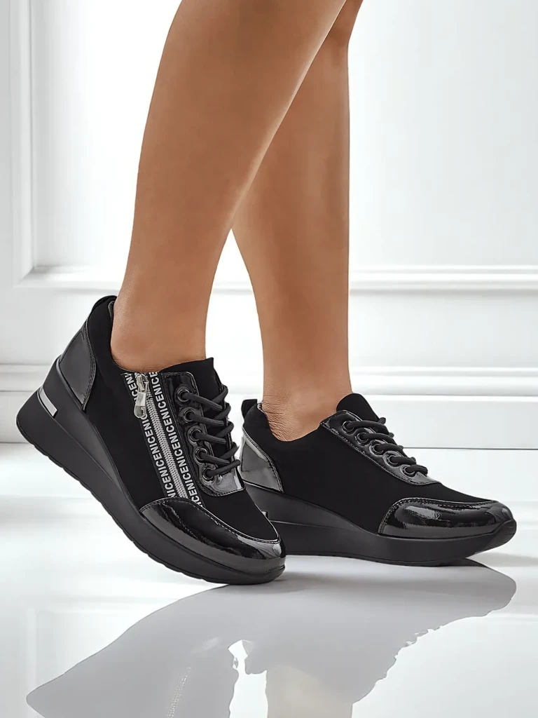 Черни дамски сникърси на платформа Calista Nero – елегантност и удобство за всеки ден