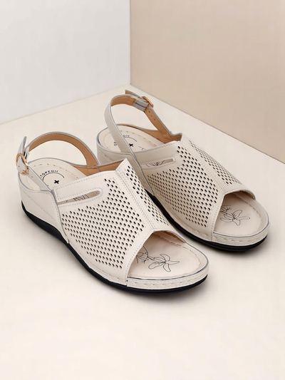 Royalfashion Дамски сандали на нисък ток Mira