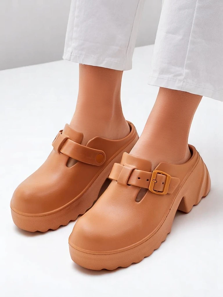 Royalfashion дамски сандали с гумени токчета Voxones