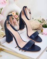 Екрю || niebieski