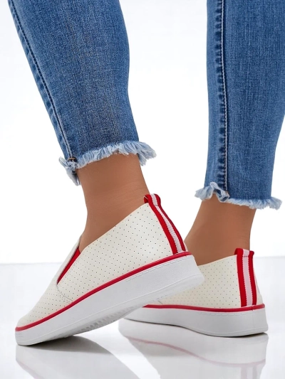 Royalfashion Жени перфорирани обувки за слизане Kassias