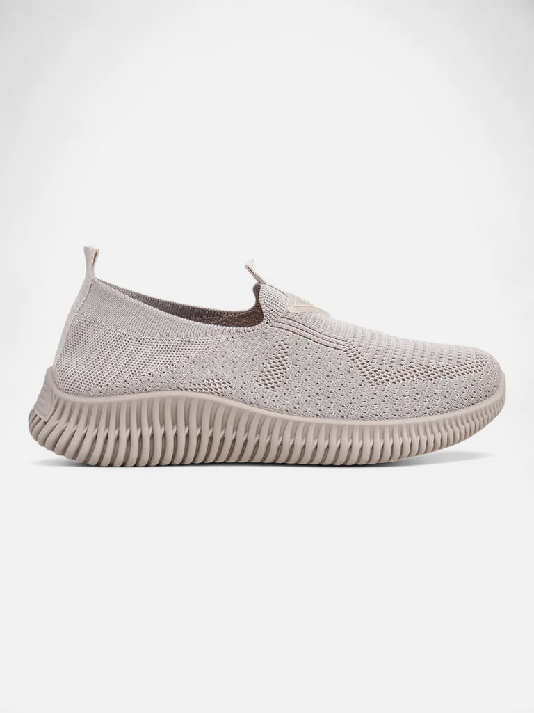 Royalfashion Дамски спортни обувки Serra, тип slip-on, от текстил