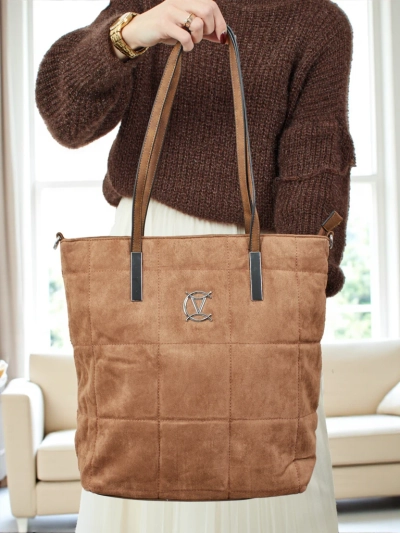 Дамска чанта тип shopper от еко велур Caryenne