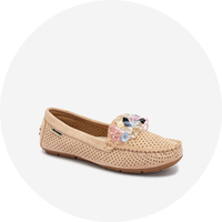 светлокафяв || кафяв