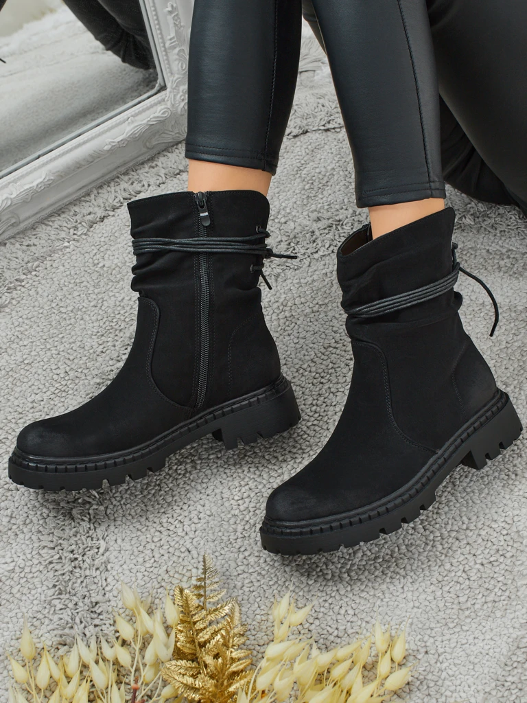 Матови дамски боти Lumira