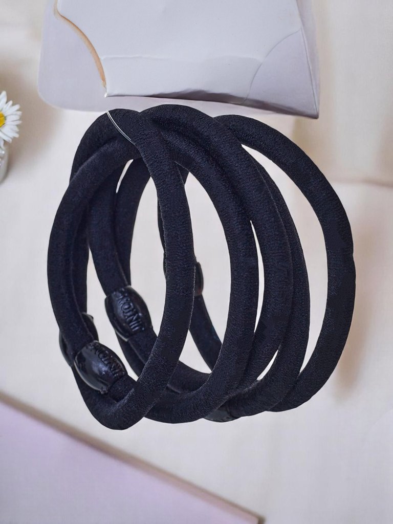 Royalfashion Комплект от 5 черни ластици за коса Nerov